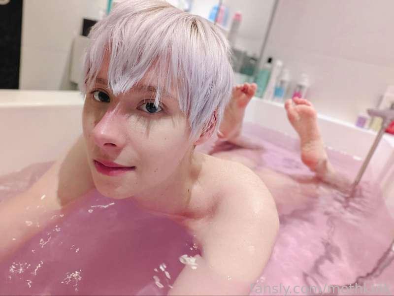 Soak with me? More soon... ;)