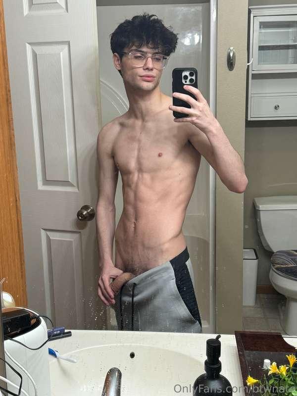 You like this massive fucking soft cock? Message me and I’ll..