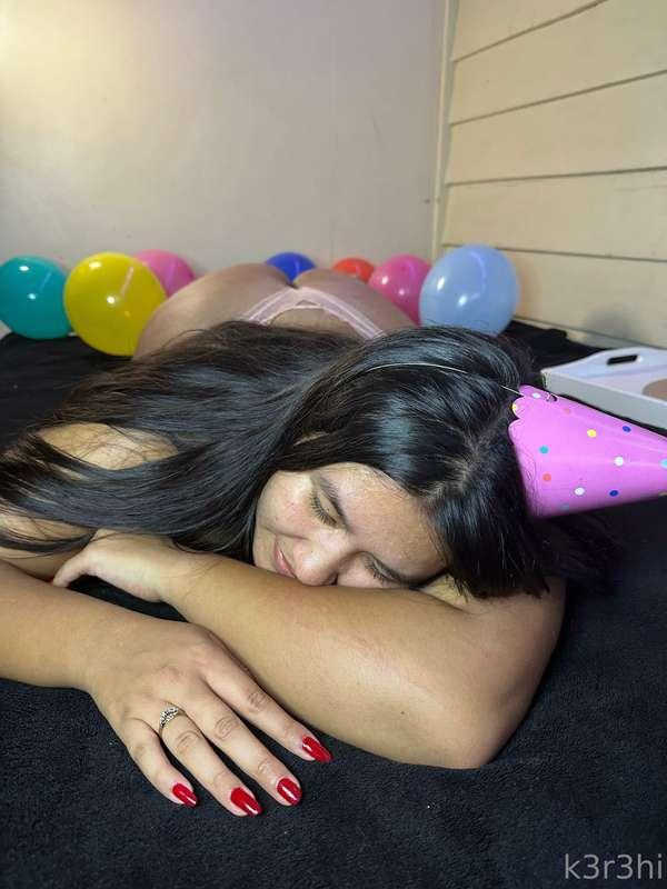 My birthday is coming up so ALL AUGUST I will be posting CHE..