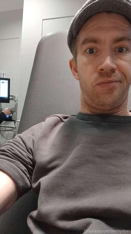 In the clinic getting tested! 💪🏼
