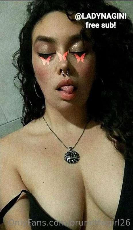 ## 🔥𝙁𝙍𝙀𝙀🔥 @ladynagini
𝐼 𝑗𝑢𝑠𝑡 𝑤𝑎𝑛𝑛𝑎 𝑝𝑙𝑎𝑦 𝑤𝑖𝑡ℎ 𝑦𝑜𝑢, 𝑏𝑎𝑏𝑒😏 

🖤 ..