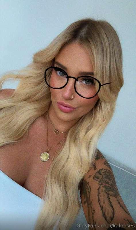 🤓