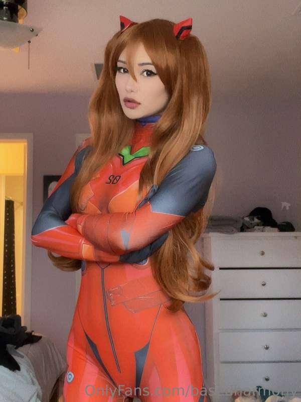 ignore my dirty room but ╥﹏╥  i wanna cosplay Asuka again so..