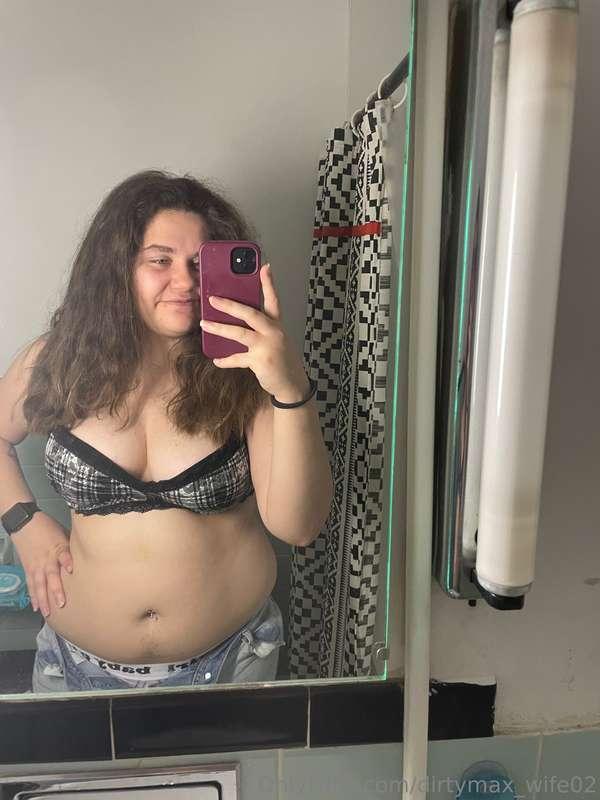 Messy hair don’t care💋