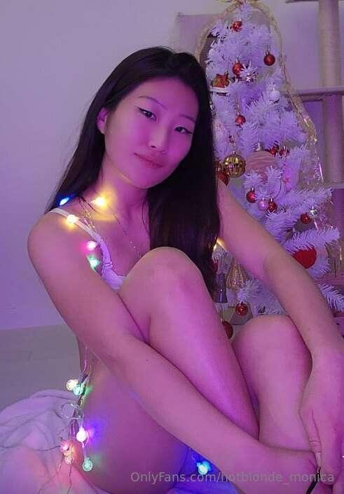 Take a look at my asian pussy @jandiasia #advertising