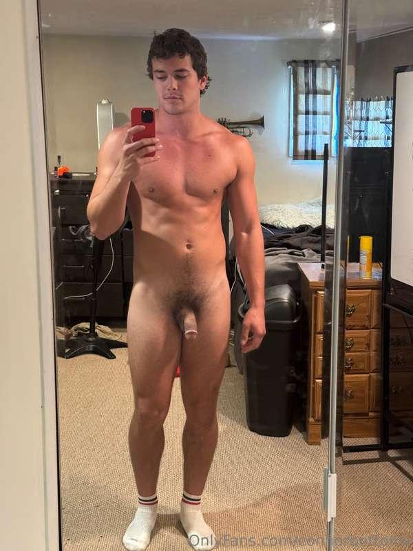 connorbottoms image #1