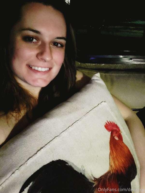Enjoying a BIG cock during my naked relaxation time this eve..