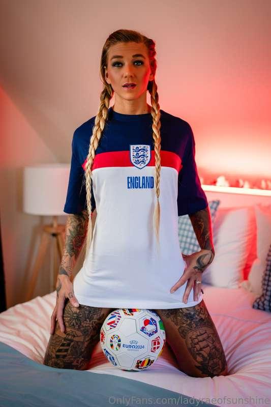 ladyraeofsunshine image #1