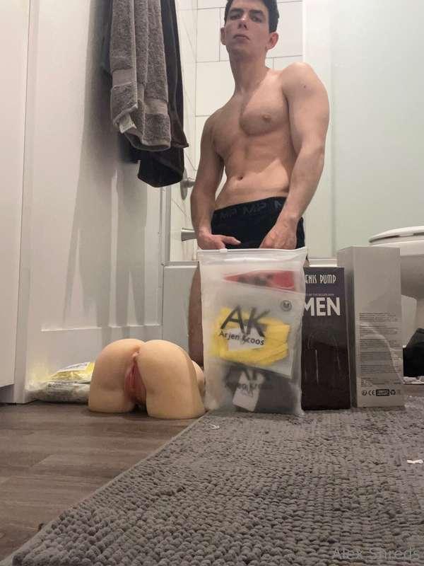 So, do you want to see me fucking a pussy?