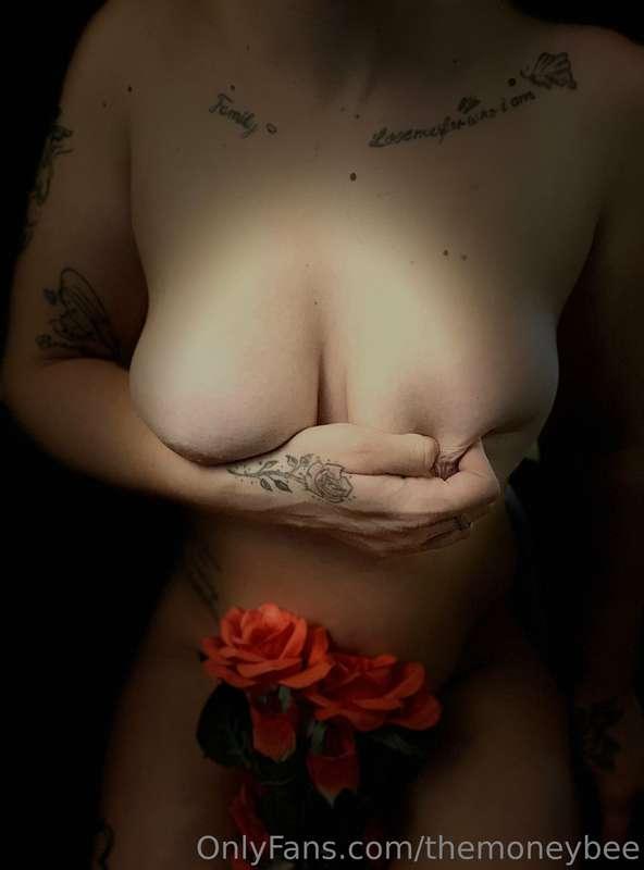 I can titty Fuck the nectar from your balls baby!😘😘😘💦💦💦💦🫦🫦