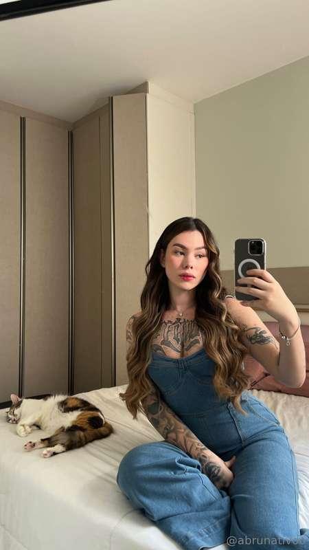 bored, let's chat? 🥰