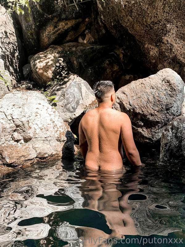 zoom in 👀
Follow me on Instagram 
www.instagram.com/marcornl..