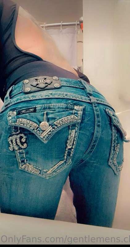 Free subscription @spicysis85 🔞!!!! Come see this spicy sis!..