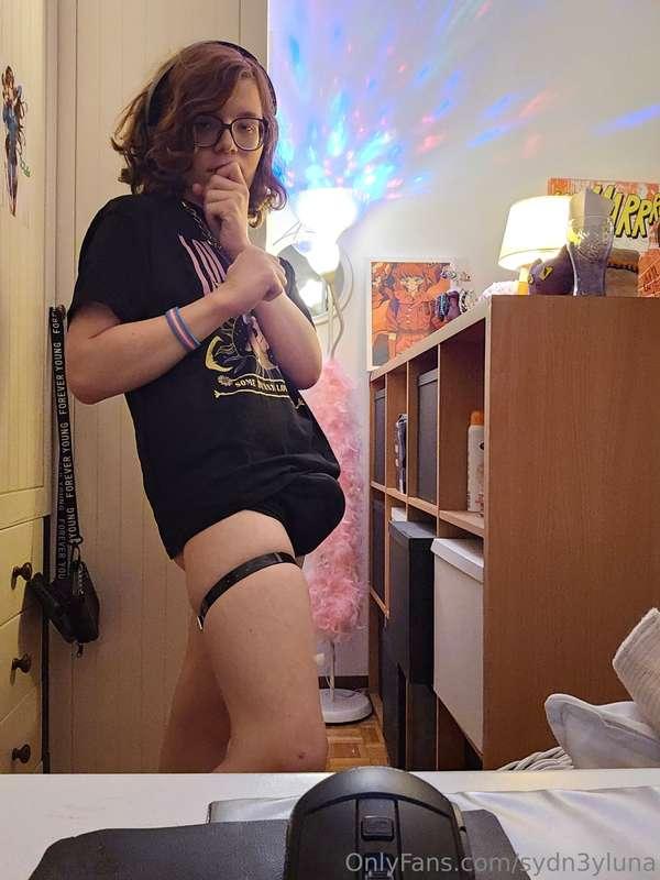 Oh yeah took this the other day  Do you see anything ?🤭  I t..