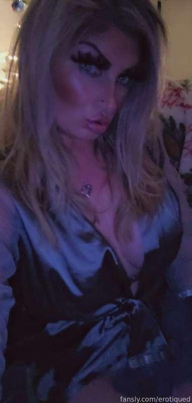 erotiqued image #10