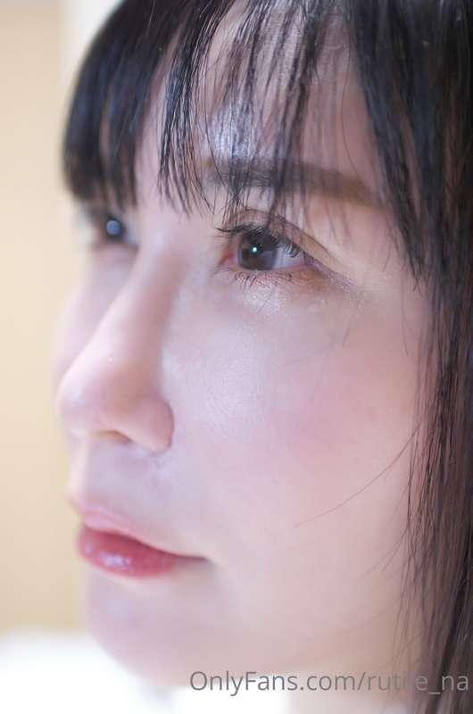 23時くらいから床で寝ちゃってました。
いまおきたよ^_^おはようございます😃