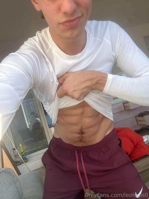 Do you like my ABS?🤤