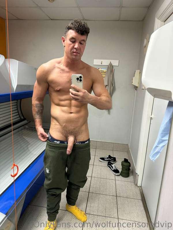 Do you like uncut big dick? 💦