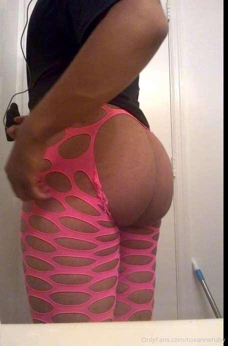 WHO WANTS TO BUY MAMA MORE CLOTHES TO WEAR? ☺️😚😚😘