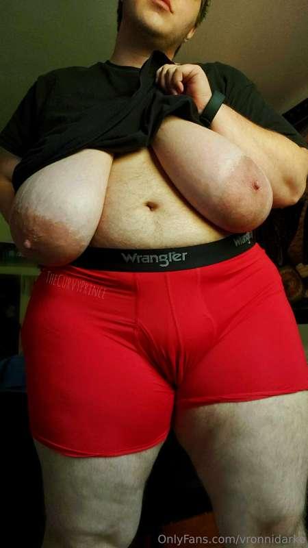 thecurvyprince image #0