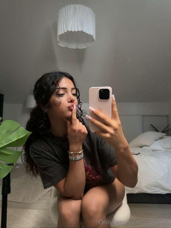 can you guess what I’m about to do? 💭