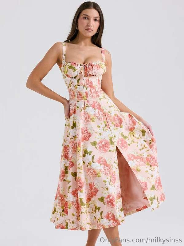 OMG!!! My favorite store is having a SALE!! I want to get mo..
