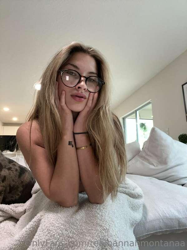 realhannahmontanaa main image