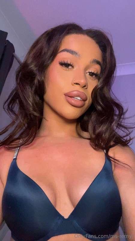 Hi😋