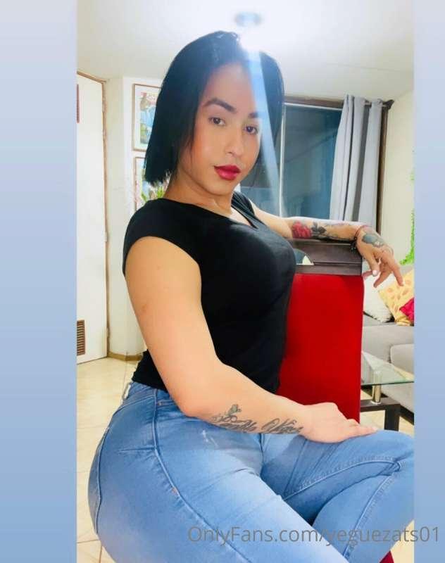 happy night my loves ❤️❤️❤️❤️❤️ @yeguezats01