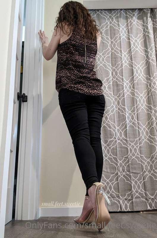 small.feet.sweetie image #3