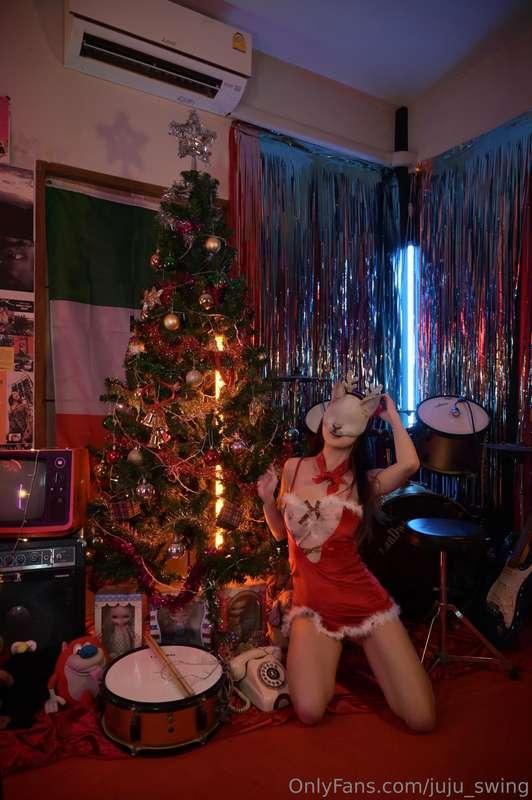 คืนนี้อยากใด้หนูเป็นของขวัญวันคริสมาสต์มั้ยคะ✨🎁🎄All wrapped ..