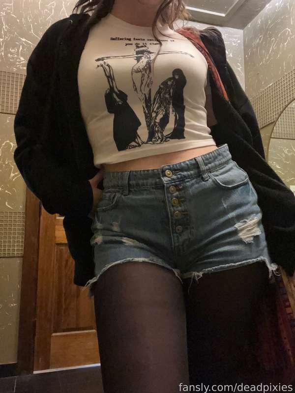 deadpixies image #2