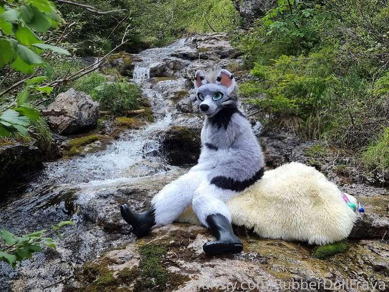 rubberdollfraya image #1