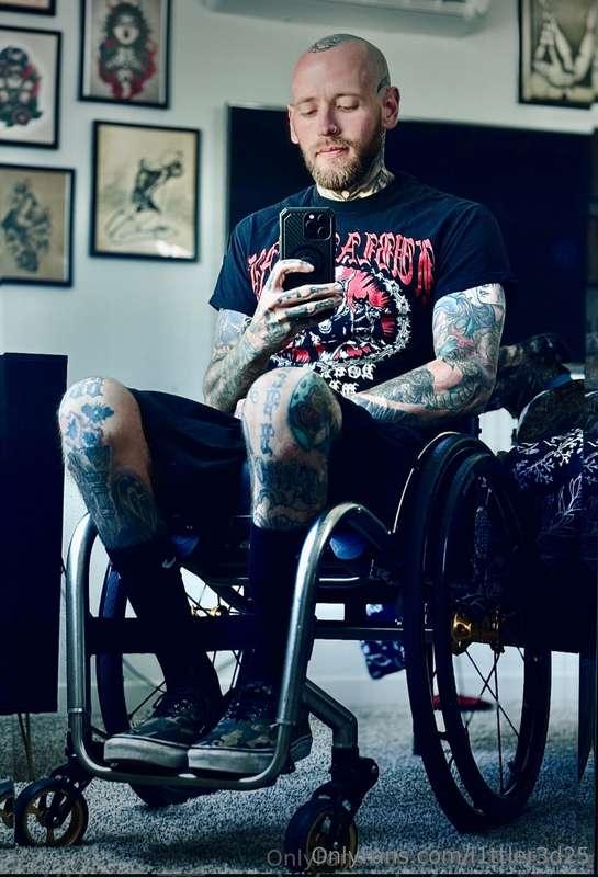 It’s time for shout outs!  This is @tattychairdaddy who is a..