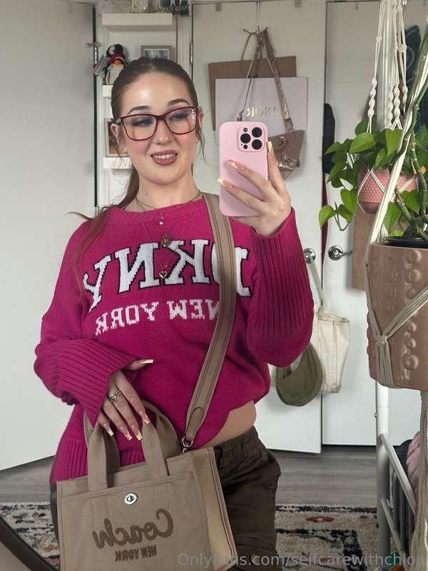 Do you like my eyeglass? 🥰❤️