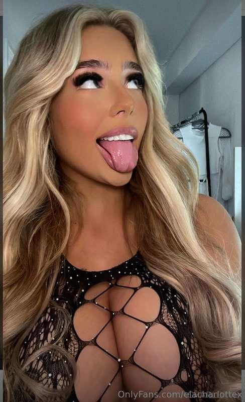 how much teasing can u take before u break??😜