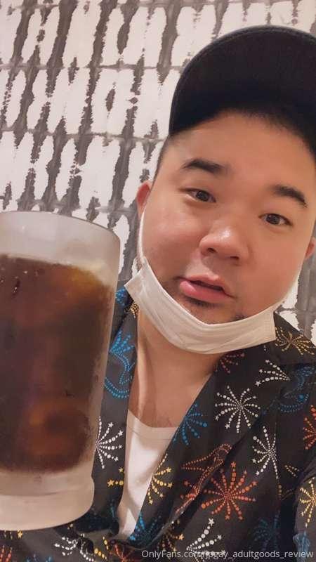 来週の18日までに、今回のマッサージ動画フルサイズを購入して見てくれた方へ特典としてもう少しエッチな角度の動画を送ります..