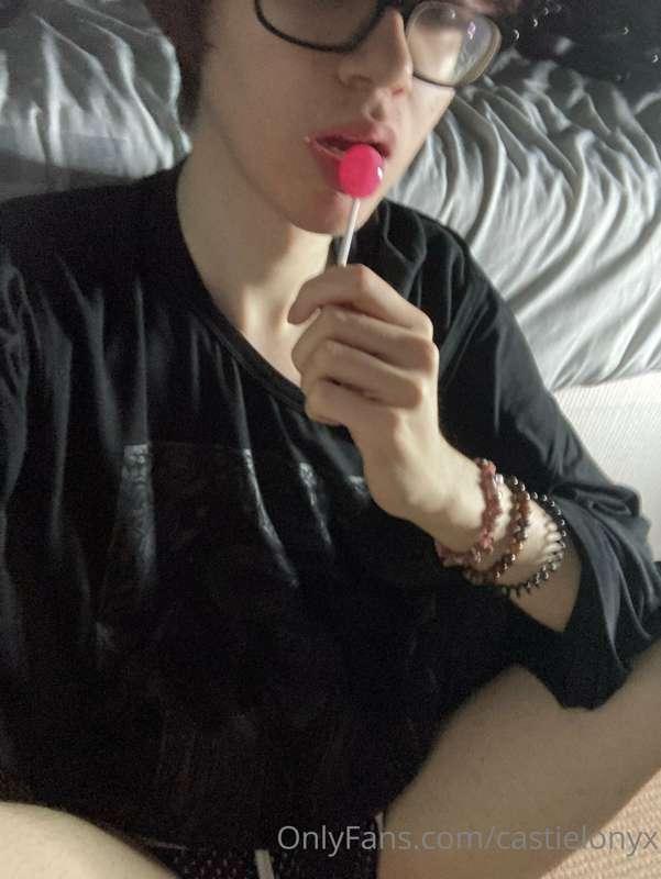 **Lollipop Luxury**

 Hey guys I know I haven’t been interac..