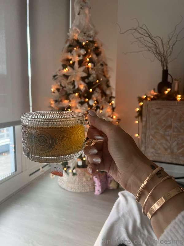 cheers 🍵 let’s stay in and cuddle