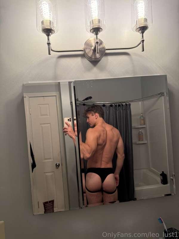 leo_lust1 image #0