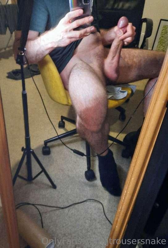The view I have while wanking/gooning 😍😏