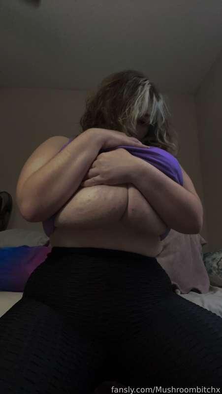 mushroombitchx image #3