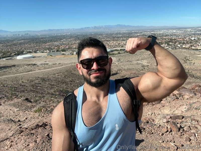 Now if only I had a hiking buddy. 😄