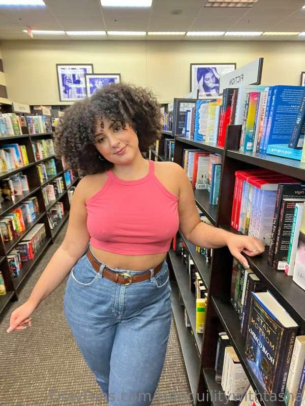 I loveee visiting the bookstore🥰 the smell, the quietness, t..