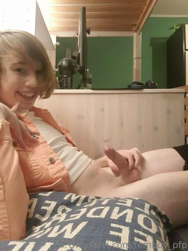 femboy_pfp image #32