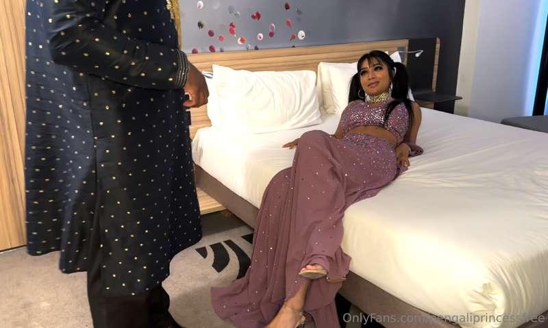 ***WEDDING NIGHT FUCK*** 💍  

After the ceremony me and @pri..