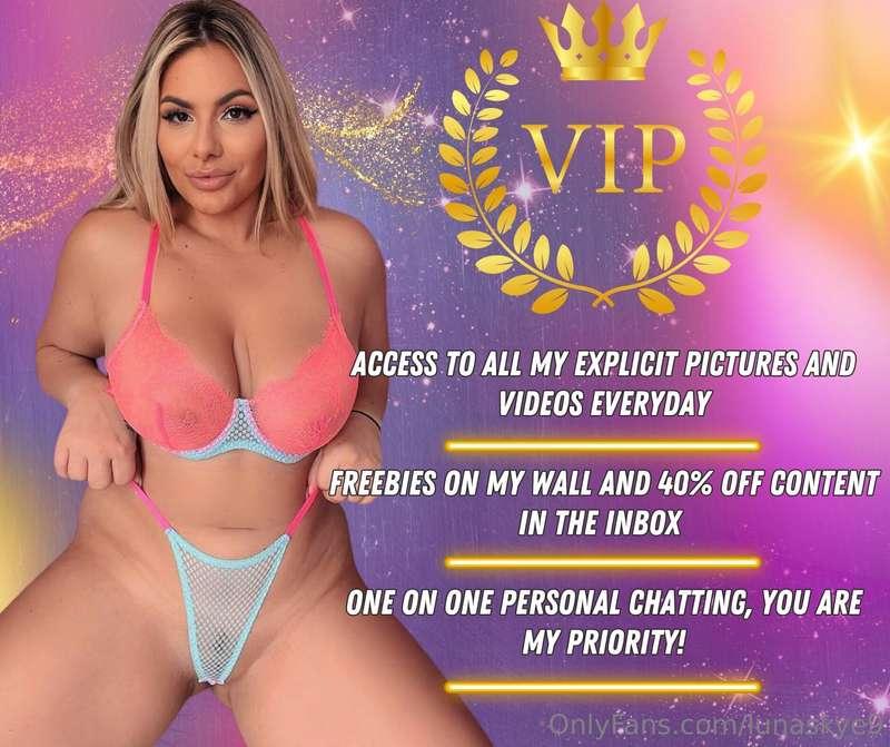 BECOME MY VIP AND SEE IT ALL!I post all nude pics and clips ..