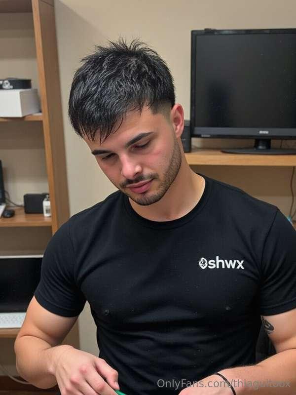 Daddy are you there 😉 let's go to the dm and have a very hot..