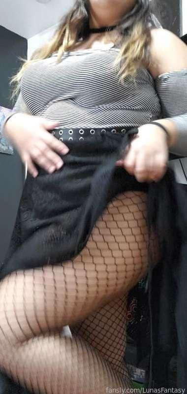 Treat me like your little slut
.
.
.
Striped Set