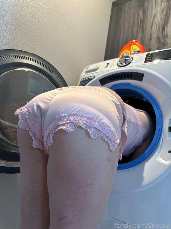 Umm… a little help here? I might’ve gotten myself stuck 😅🤭 #femboy